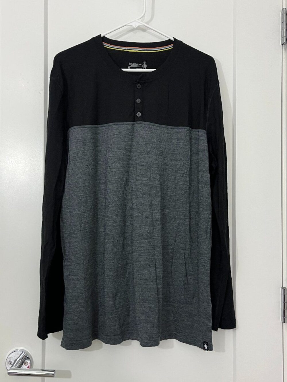 Smartwool Men's XL Black Gray Colorblock Merino Wool Base Layer Top
